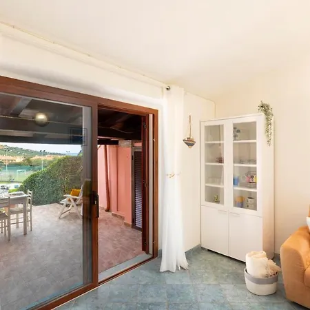 Veranda With Sea View, Bbq Garden In Appartement